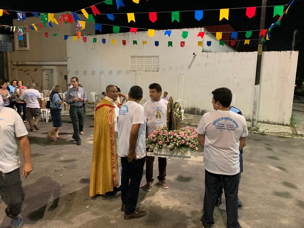 Procesión y misa en honor a Nuestra Señora del Perpetuo Socorro en Fortaleza Brasil